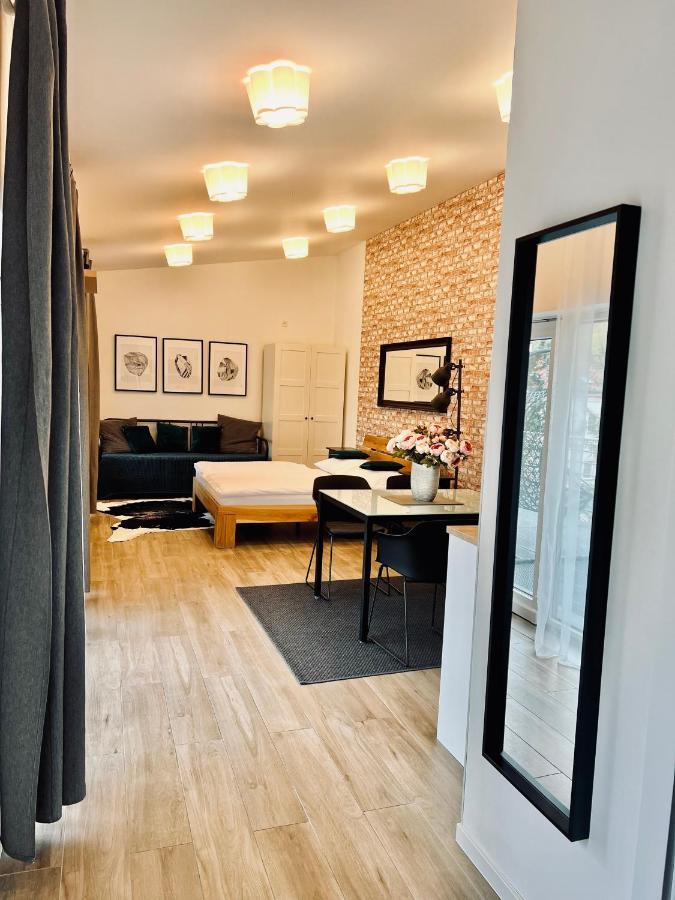 Apartmany Benesov Benesov nad Ploucnici Eksteriør billede