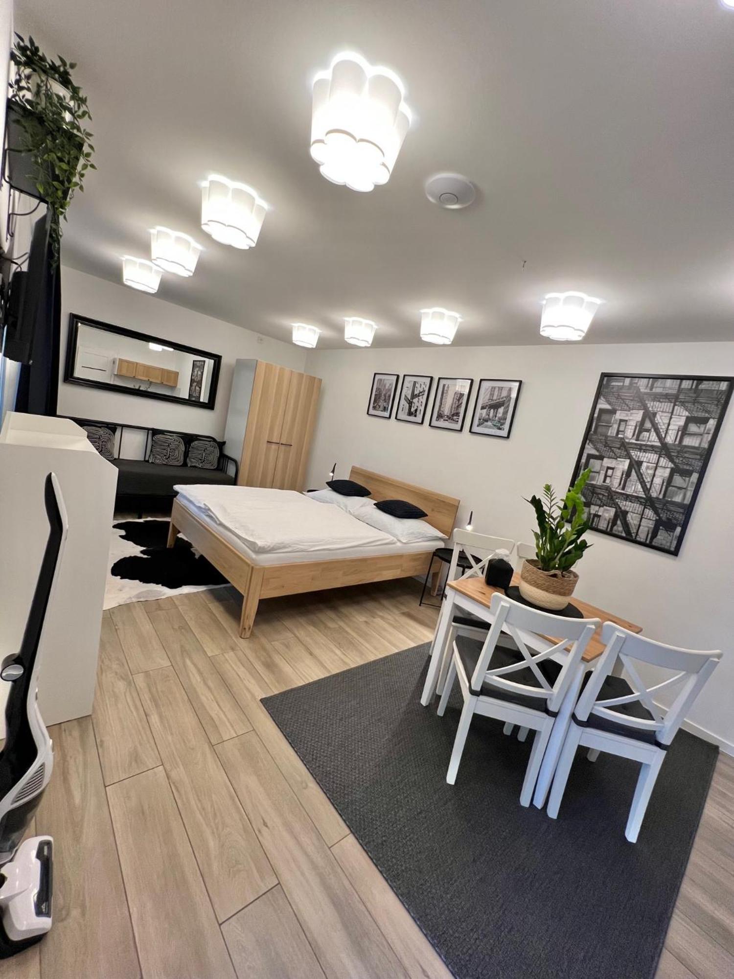Apartmany Benesov Benesov nad Ploucnici Eksteriør billede