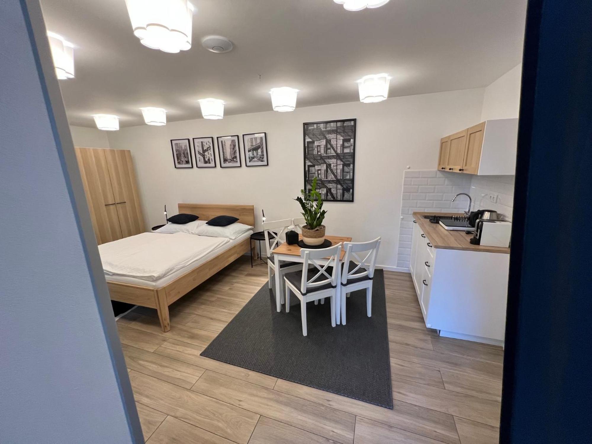 Apartmany Benesov Benesov nad Ploucnici Eksteriør billede